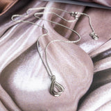 Kit Heath Serenity Loop Dainty Necklace 18"