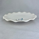 18ct White Gold Aquamarine Solitaire Vintage Sparkle Shoulder Ring